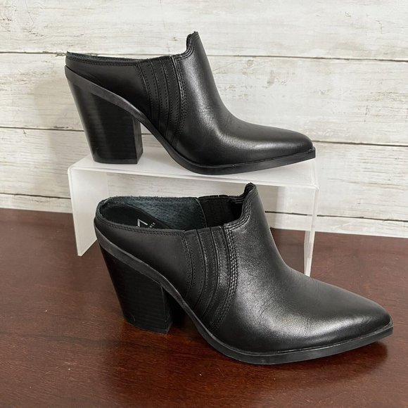 Marc Fisher Women's Cowgirl Slide Mule Leather Block Heels Size 6.5 Black - Picture 1 of 11
